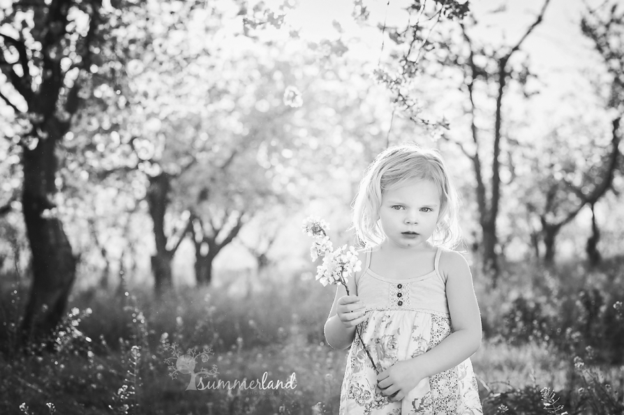 Black and white fine art family photography in Moses Lake, Washington